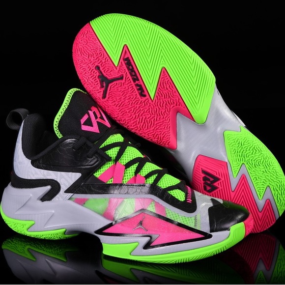 Jordan Other - Nike air Jordon neon pink green black basketball sneakers 9.5 mens